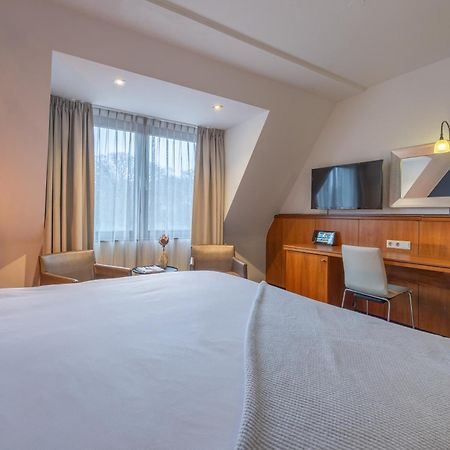 Van Der Valk Hotel Den Haag Вассенар Экстерьер фото