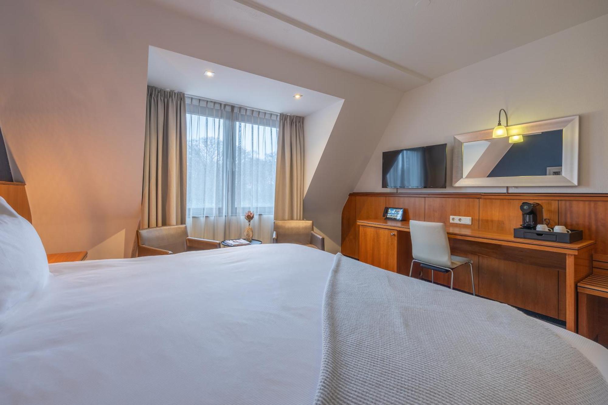 Van Der Valk Hotel Den Haag Вассенар Экстерьер фото